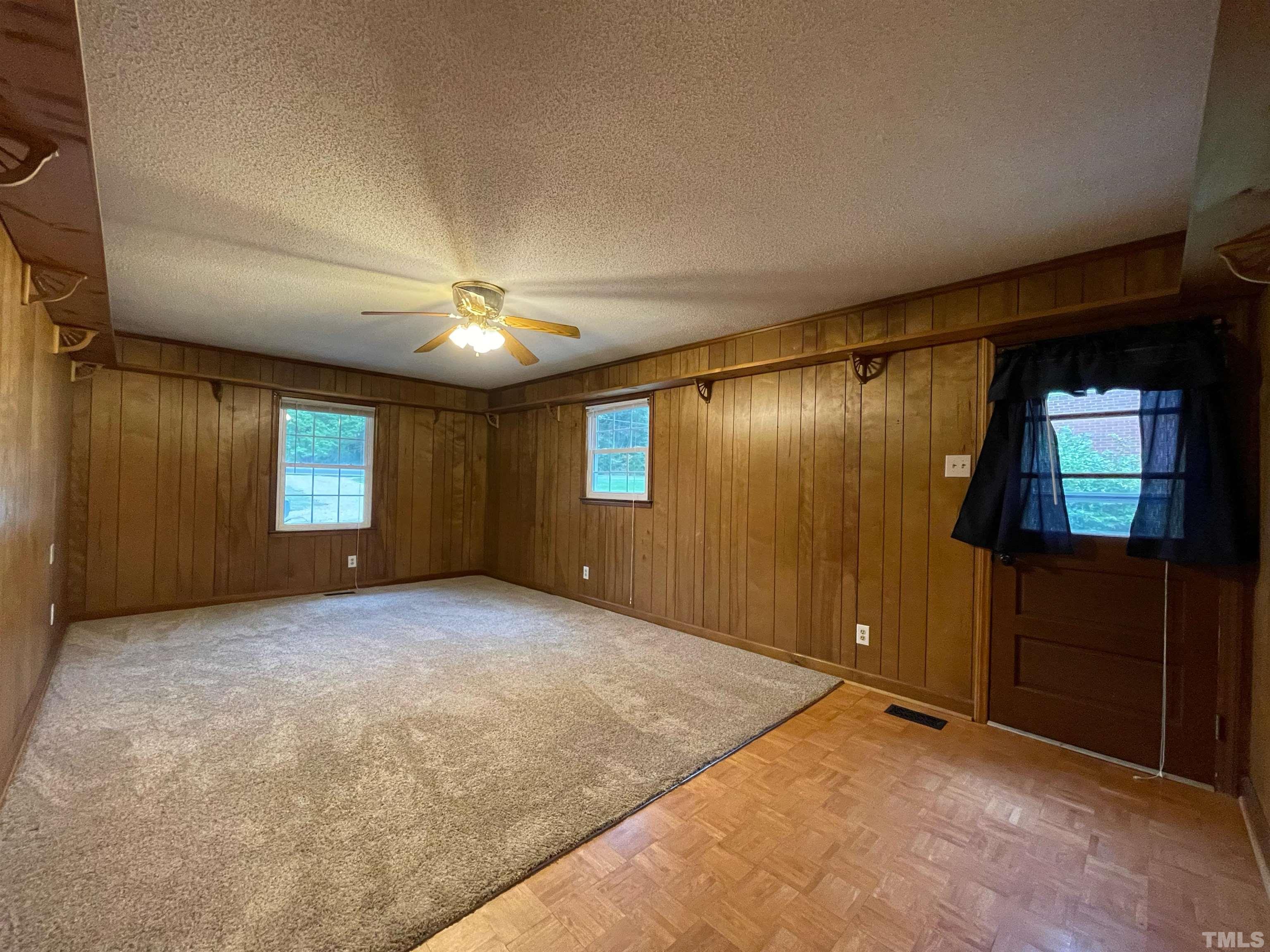 2920 Hamlin Road Durham, NC 27704 - Photo 4 of 34 Gallery Image 4