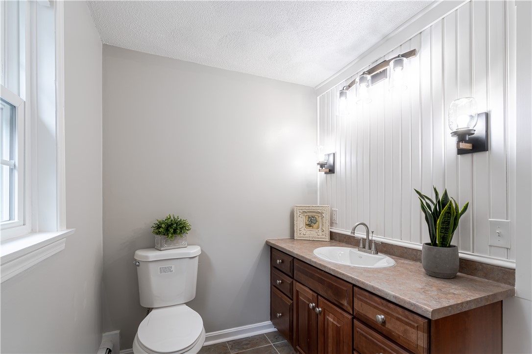 66 Hillside Road Cumberland, RI 02864 - Photo 6 of 34