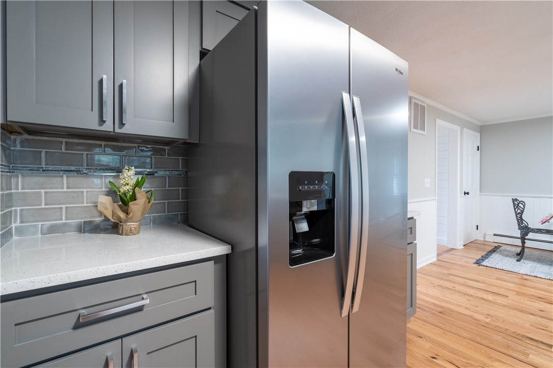 66 Hillside Road Cumberland, RI 02864 - Photo 7 of 34