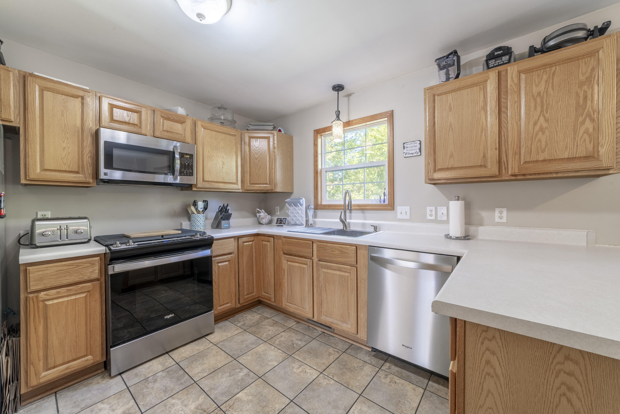 915 Quail Ridge Drive Porter, IN 46304 - Photo 13 of 31 2400x1601