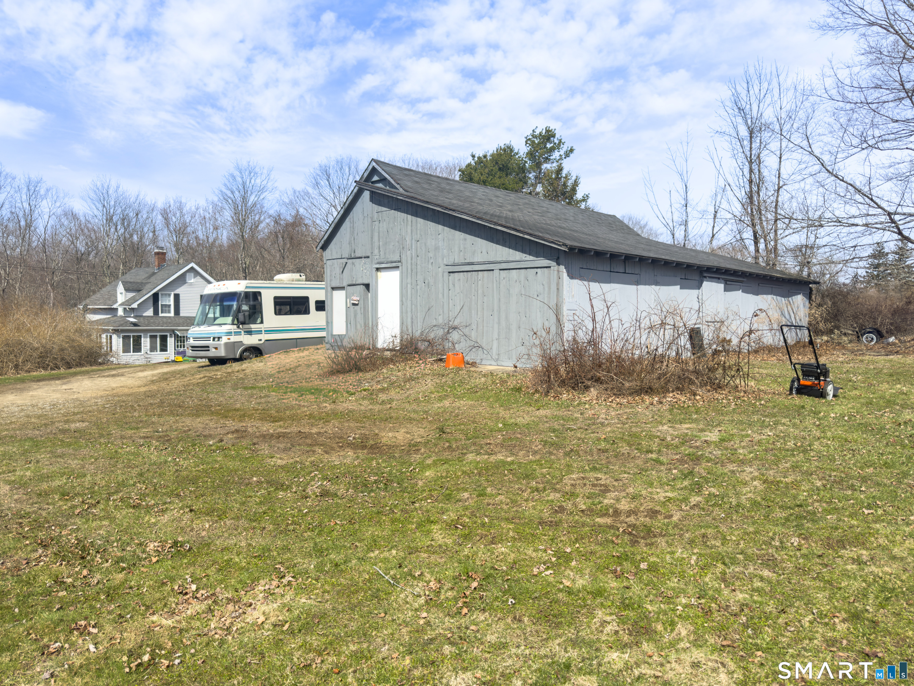 495 New London Road Colchester, CT 06415 - Photo 12 of 34