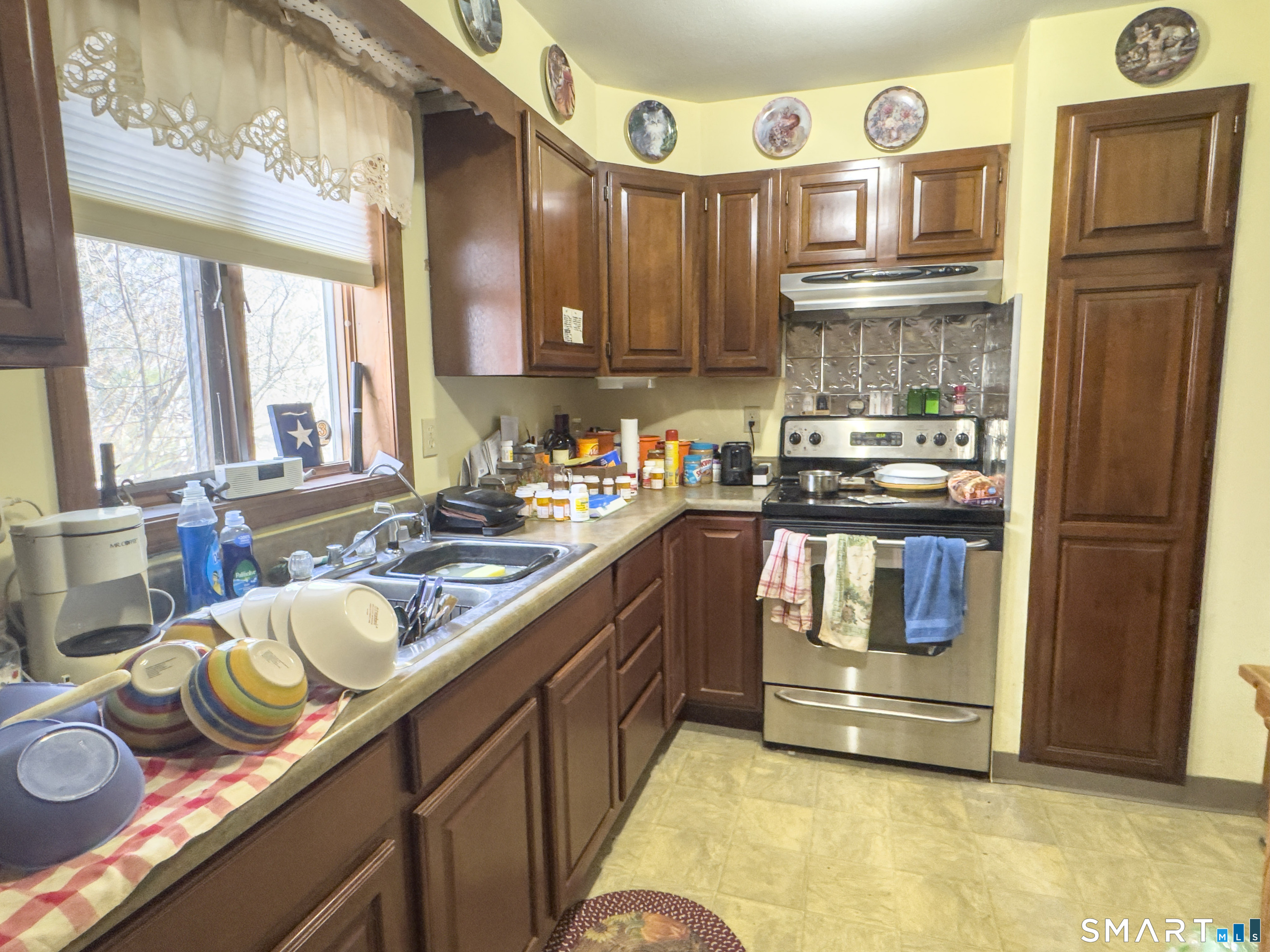 495 New London Road Colchester, CT 06415 - Photo 22 of 34