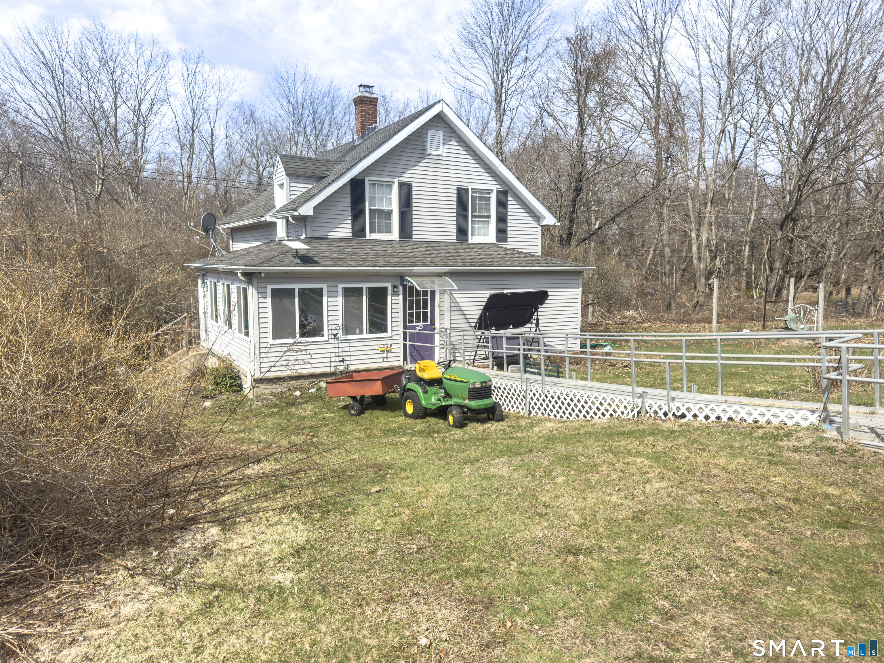 495 New London Road Colchester, CT 06415 - Photo 3 of 34