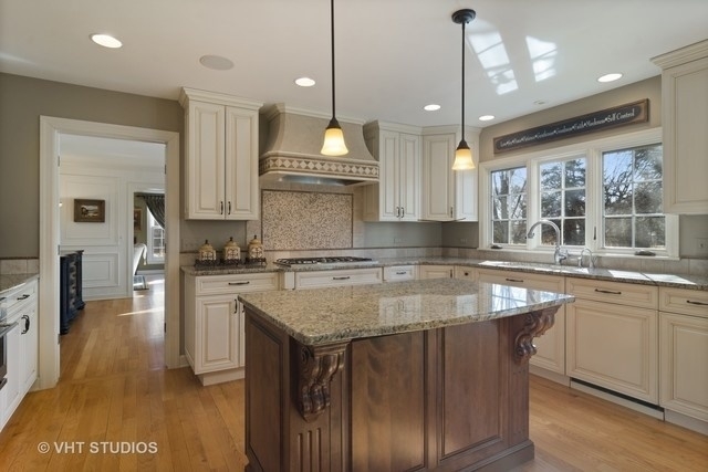 1555 Appleby Road Inverness, IL 60067 - Photo 4 of 45