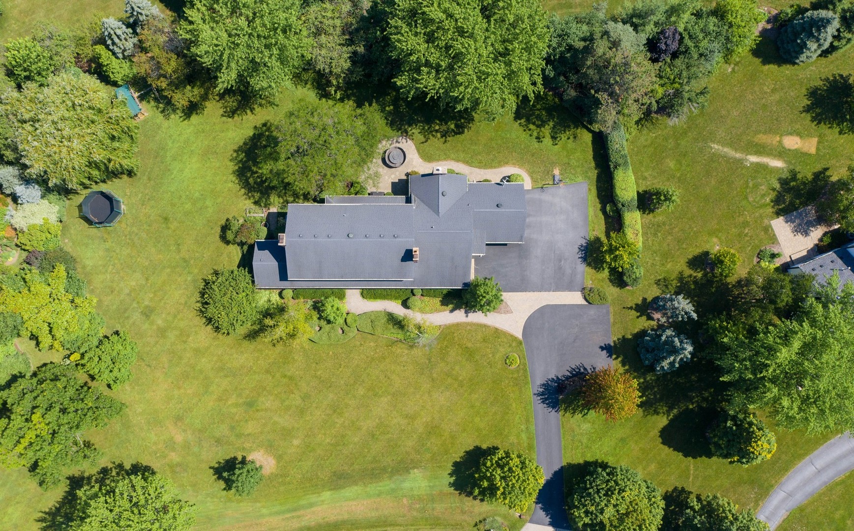 1555 Appleby Road Inverness, IL 60067 - Photo 38 of 45