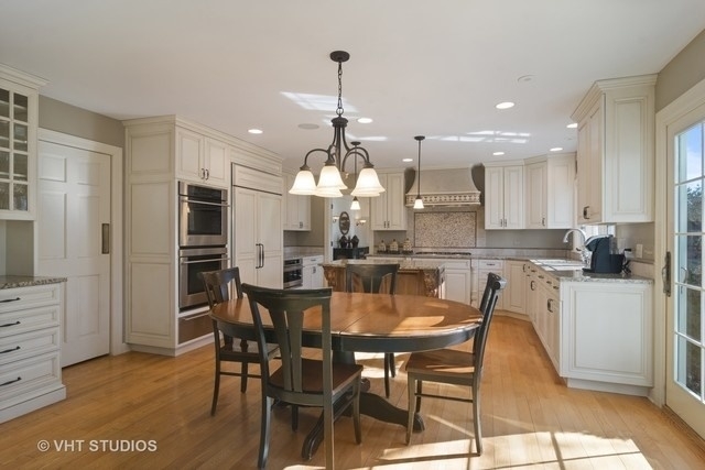 1555 Appleby Road Inverness, IL 60067 - Photo 6 of 45