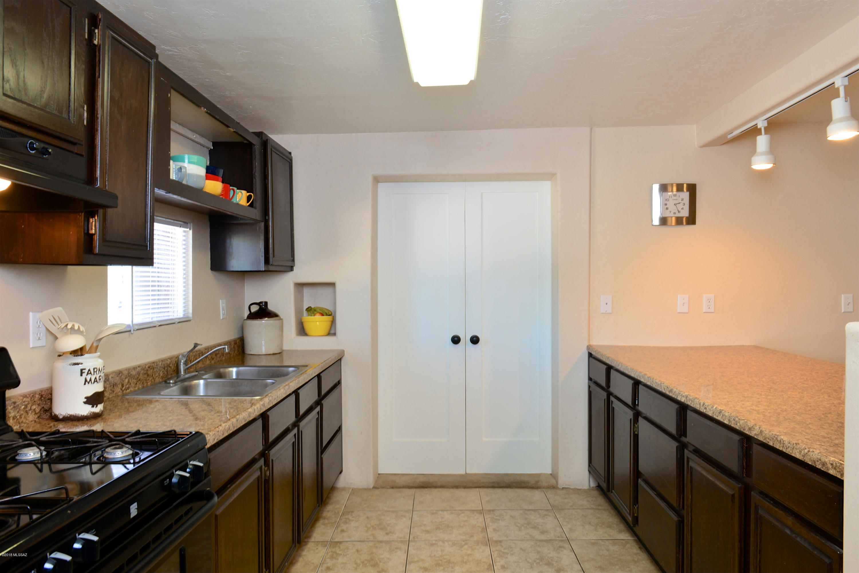 1530 West Wetmore Road, Unit 1 & 2 Tucson, AZ 85705 - Photo 10 of 40 Gallery Image 10