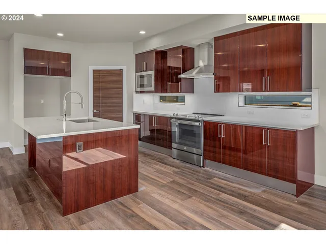 $719,950 | 12343 Southeast Falling Rain Way, Happy Valley, OR 97086