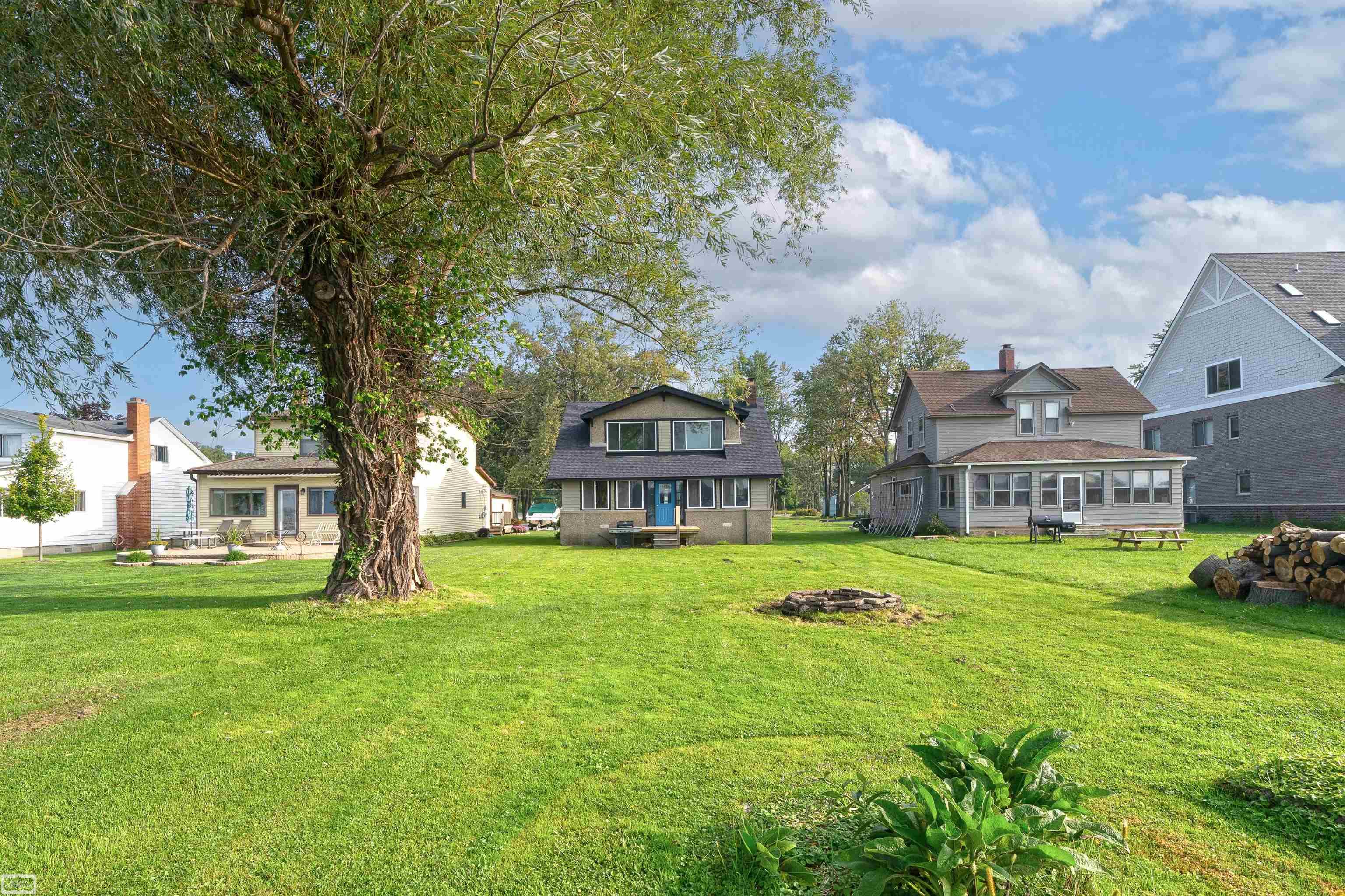 4939 Pointe Tremble Road Algonac, MI 48001 - Photo 5 of 34