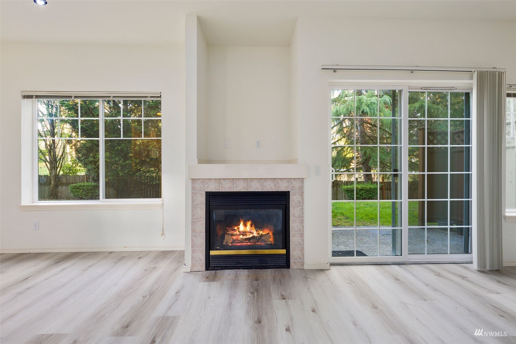 1522 196th Street Southeast, Unit E104 Bothell, WA 98012 - Photo 5 of 25 Gallery Image 5