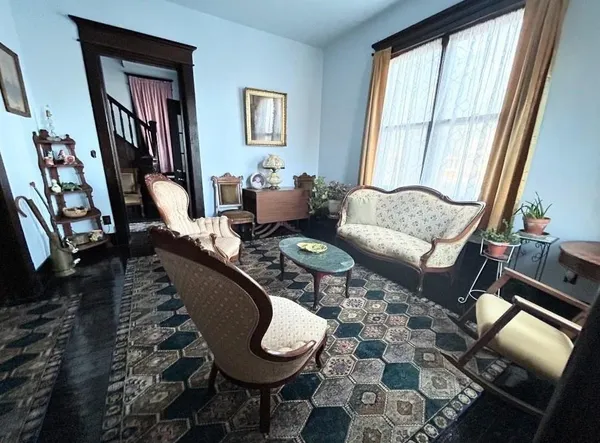 $99,900 | 705 East Madison Avenue, Iola, KS 66749