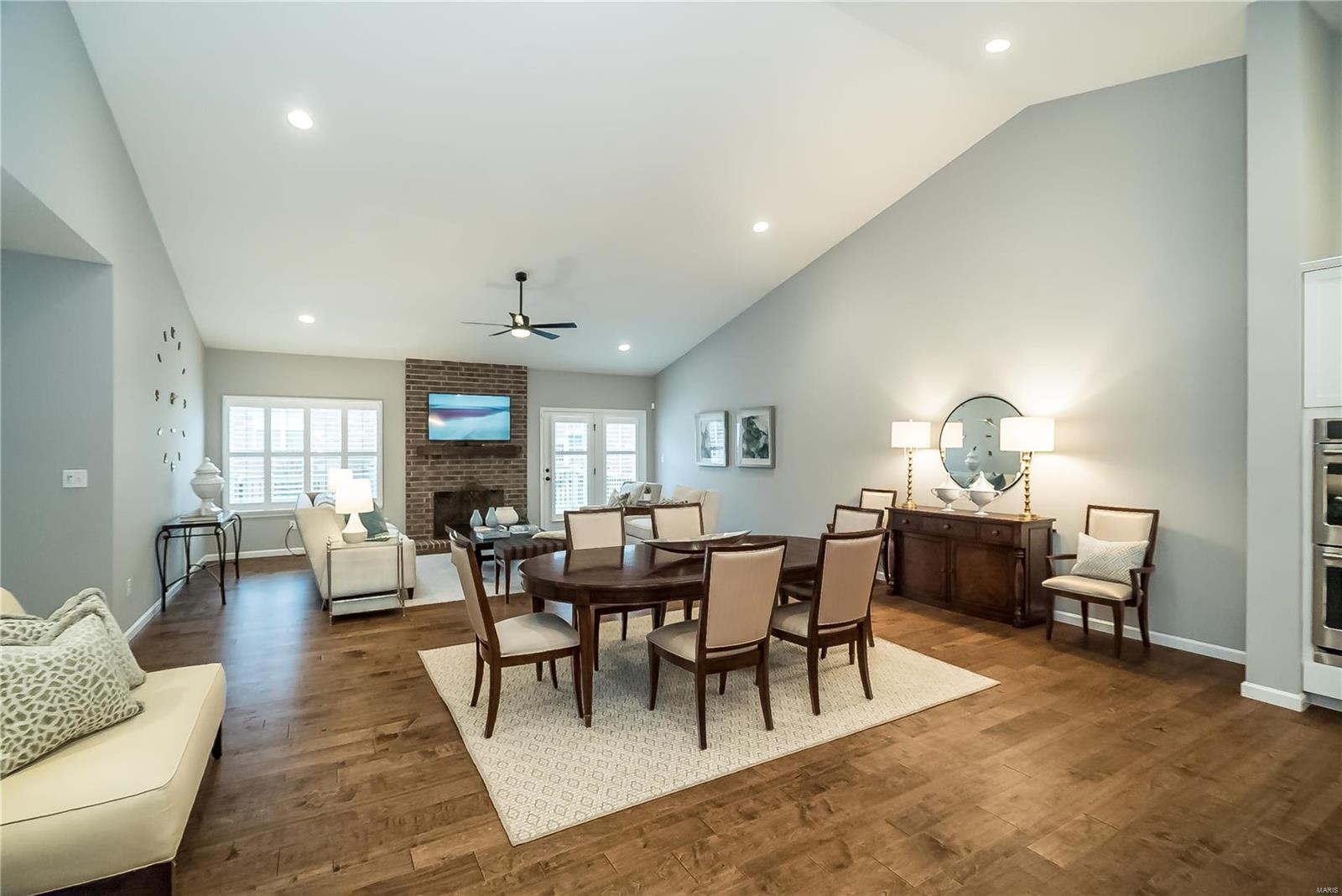 1325 Spring Snow Drive Frontenac, MO 63131 - Photo 19 of 50