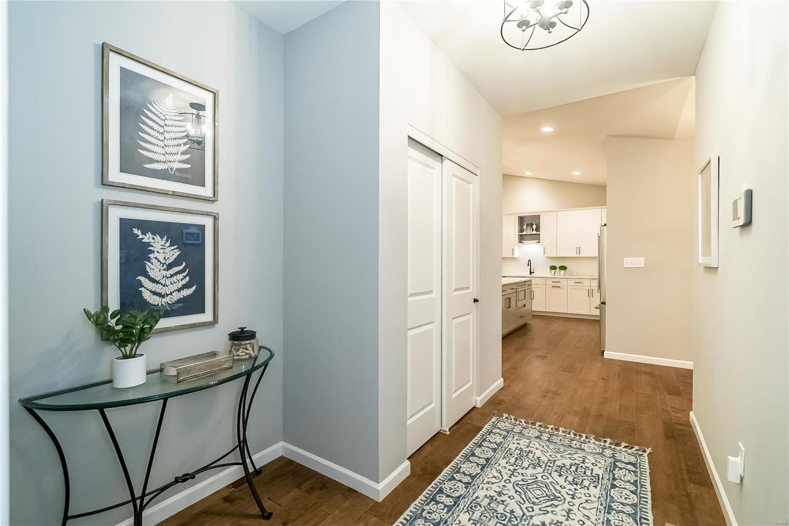 1325 Spring Snow Drive Frontenac, MO 63131 - Photo 7 of 50