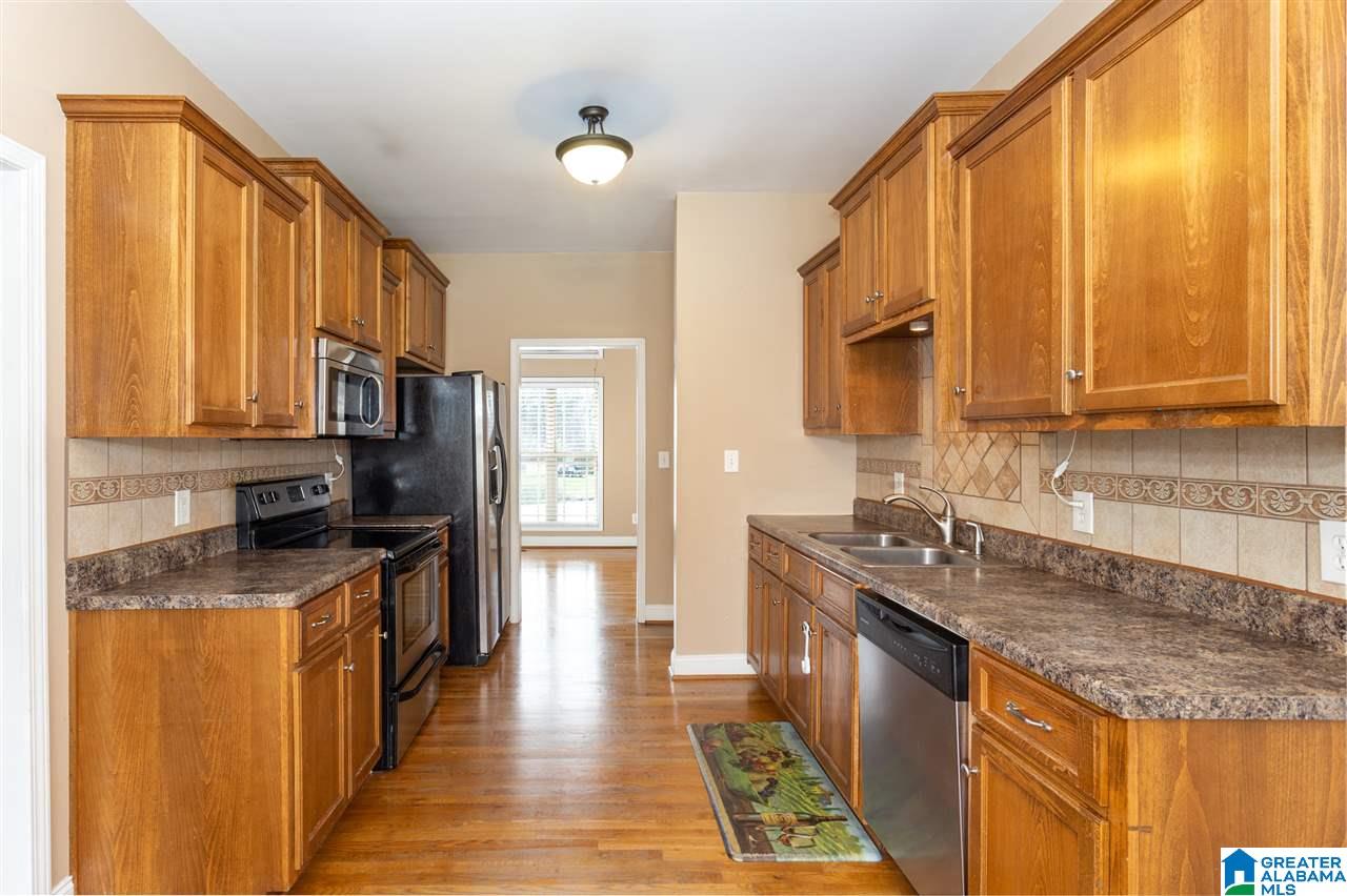 535 Traci Circle Riverside, AL 35135 - Photo 9 of 45