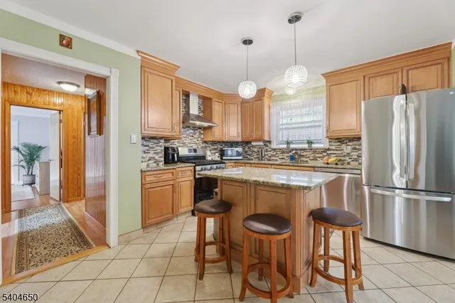 $920,000 | 391 Ave East, Bayonne, NJ 07002