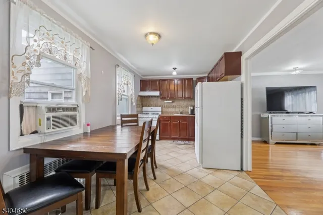 $920,000 | 391 Ave East, Bayonne, NJ 07002