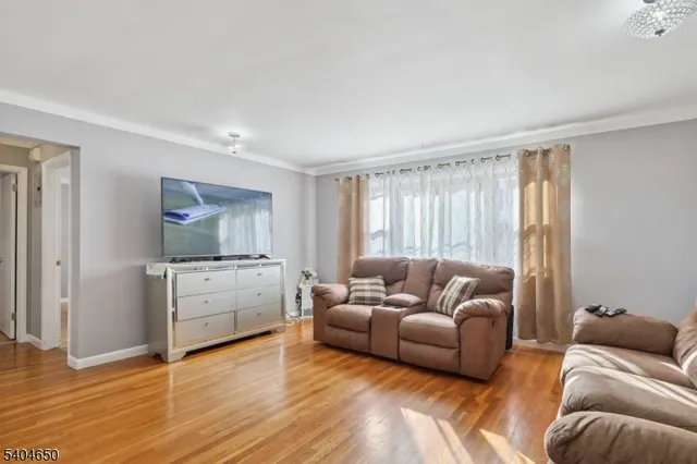 $920,000 | 391 Ave East, Bayonne, NJ 07002