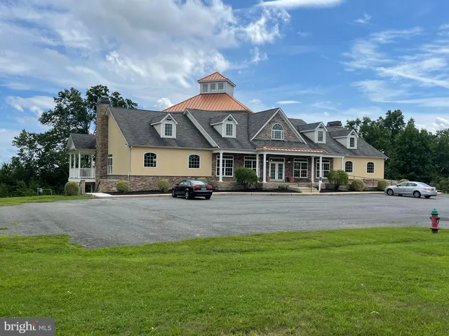 $529,888 | 216 Heron Circle, New Castle, DE 19720