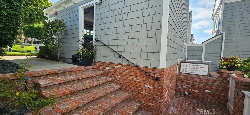 33925 Cape Cove Dana Point, CA 92629 - Photo 39 of 50 a backyard of a house