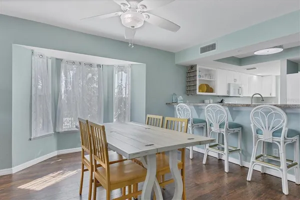 $3,750 | 1960 Oregon Trail, Unit 2A, Englewood, FL 34224