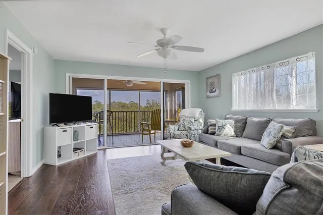 $3,750 | 1960 Oregon Trail, Unit 2A, Englewood, FL 34224