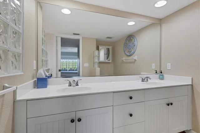 $3,750 | 1960 Oregon Trail, Unit 2A, Englewood, FL 34224