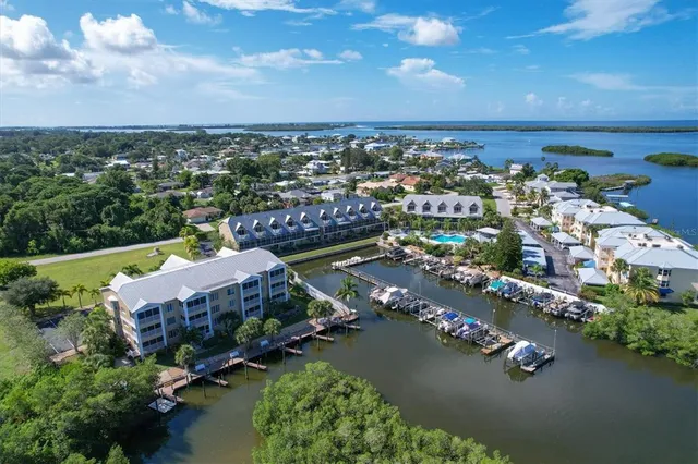 $3,750 | 1960 Oregon Trail, Unit 2A, Englewood, FL 34224