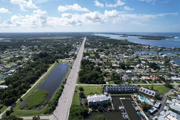 $3,750 | 1960 Oregon Trail, Unit 2A, Englewood, FL 34224