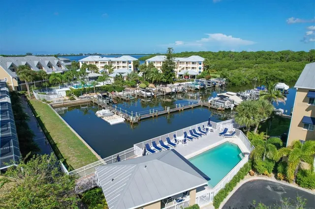 $3,750 | 1960 Oregon Trail, Unit 2A, Englewood, FL 34224