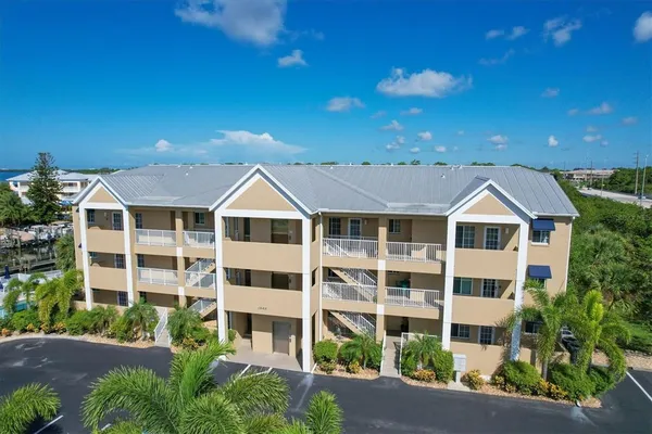 $3,750 | 1960 Oregon Trail, Unit 2A, Englewood, FL 34224
