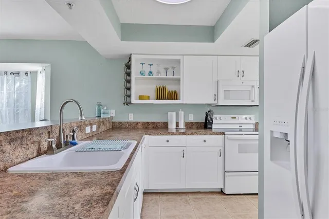 $3,750 | 1960 Oregon Trail, Unit 2A, Englewood, FL 34224