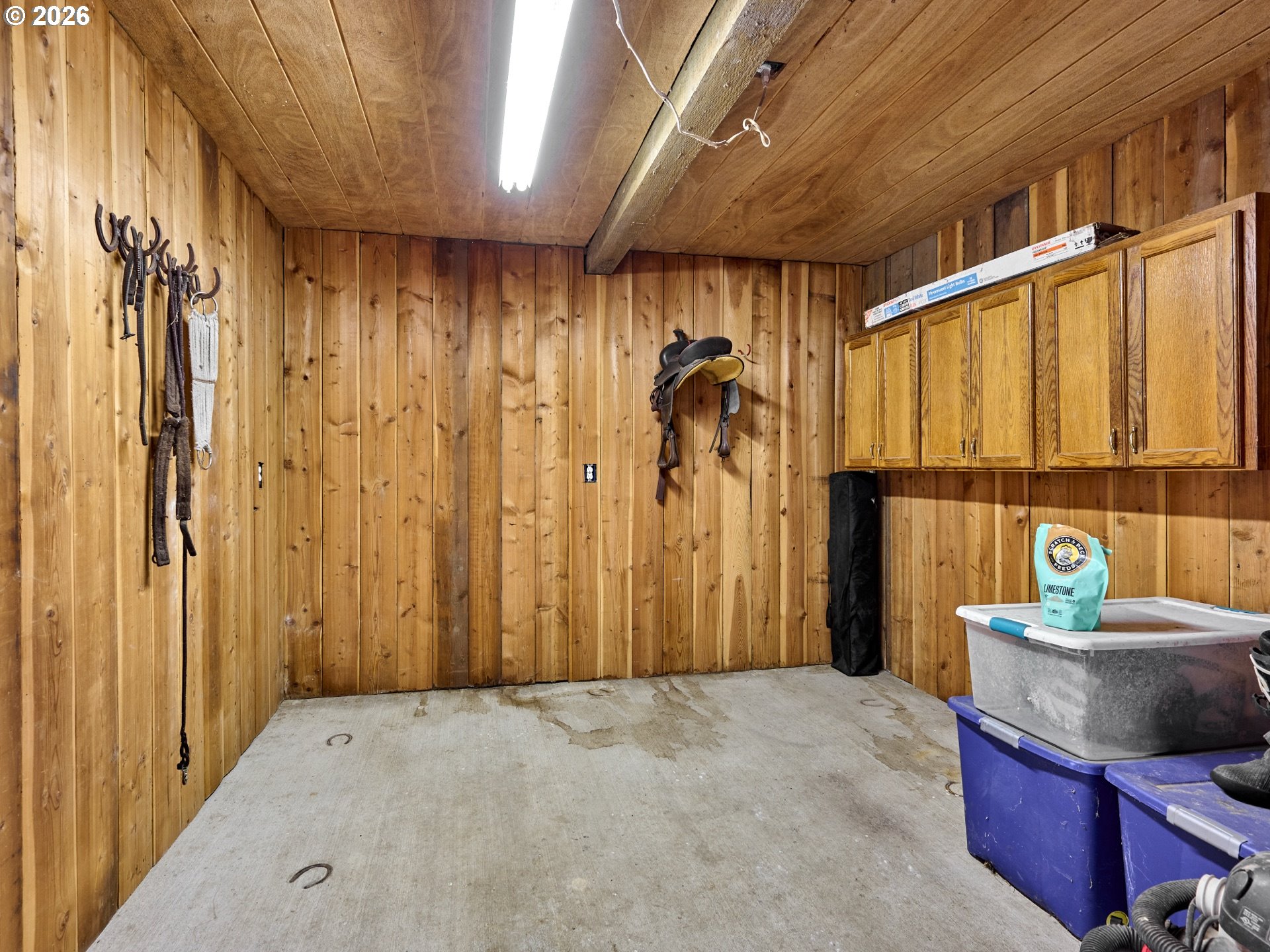 9293 Broadacres Road Northeast Aurora, OR 97002 - Photo 41 of 48 a view of an empty room