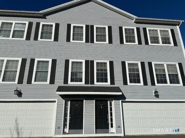 $4,100 | 17 Vermont Avenue, Unit 17, Fairfield, CT 06824