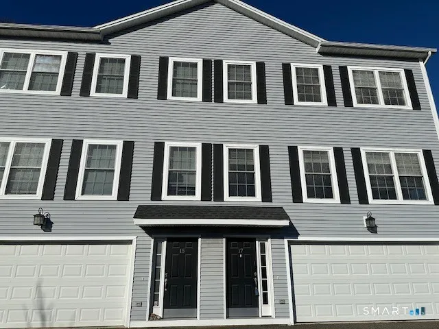 $4,300 | 17 Vermont Avenue, Unit 17, Fairfield, CT 06824