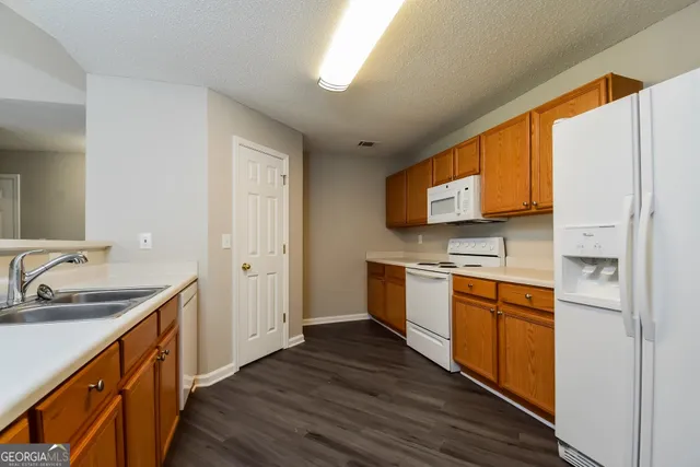 $1,905 | 10320 Deep Creek Cove, Union City, GA 30291