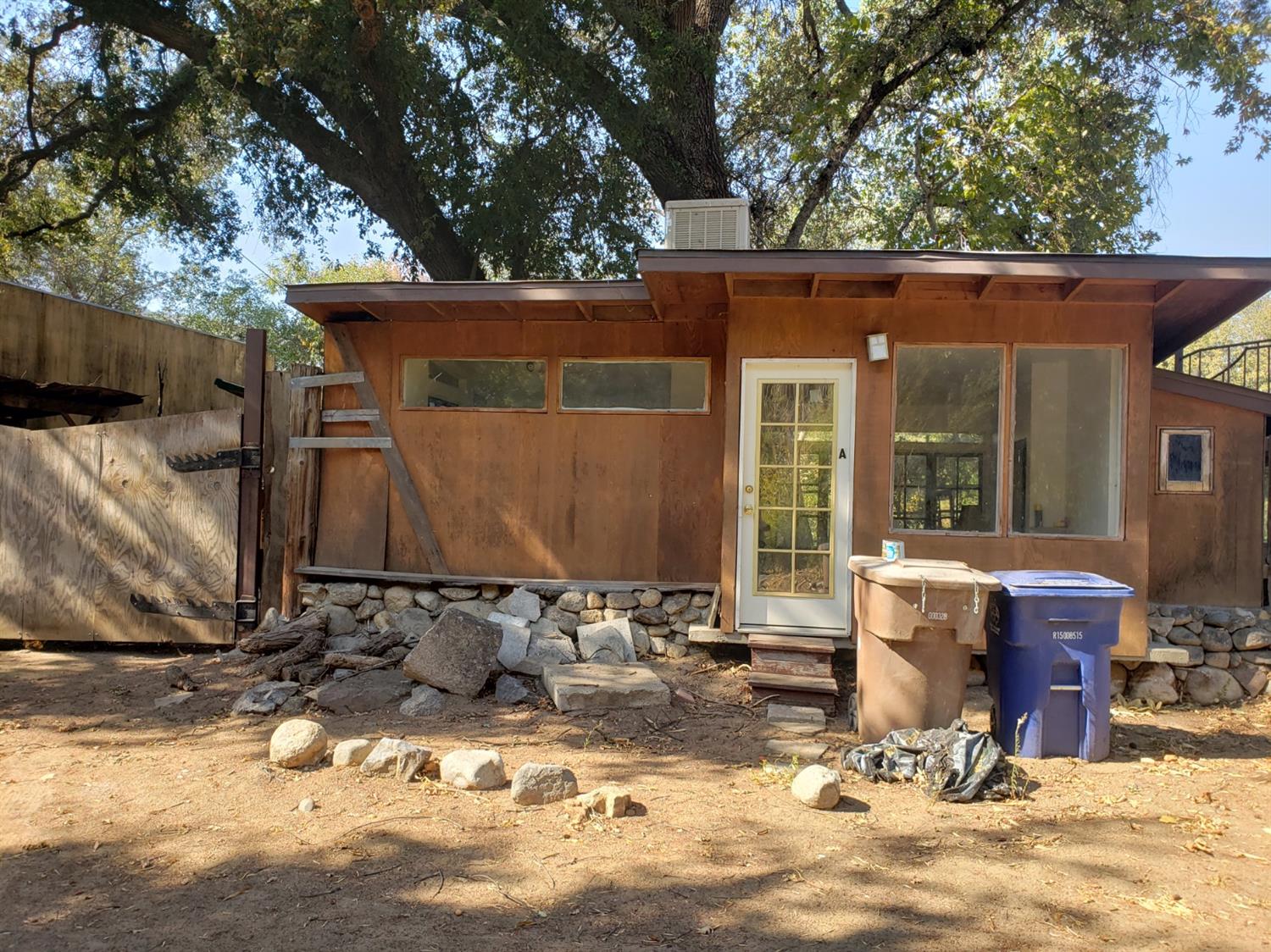42403 Sierra Drive Three Rivers, CA 93271 - Photo 1 of 6 Gallery Image 1