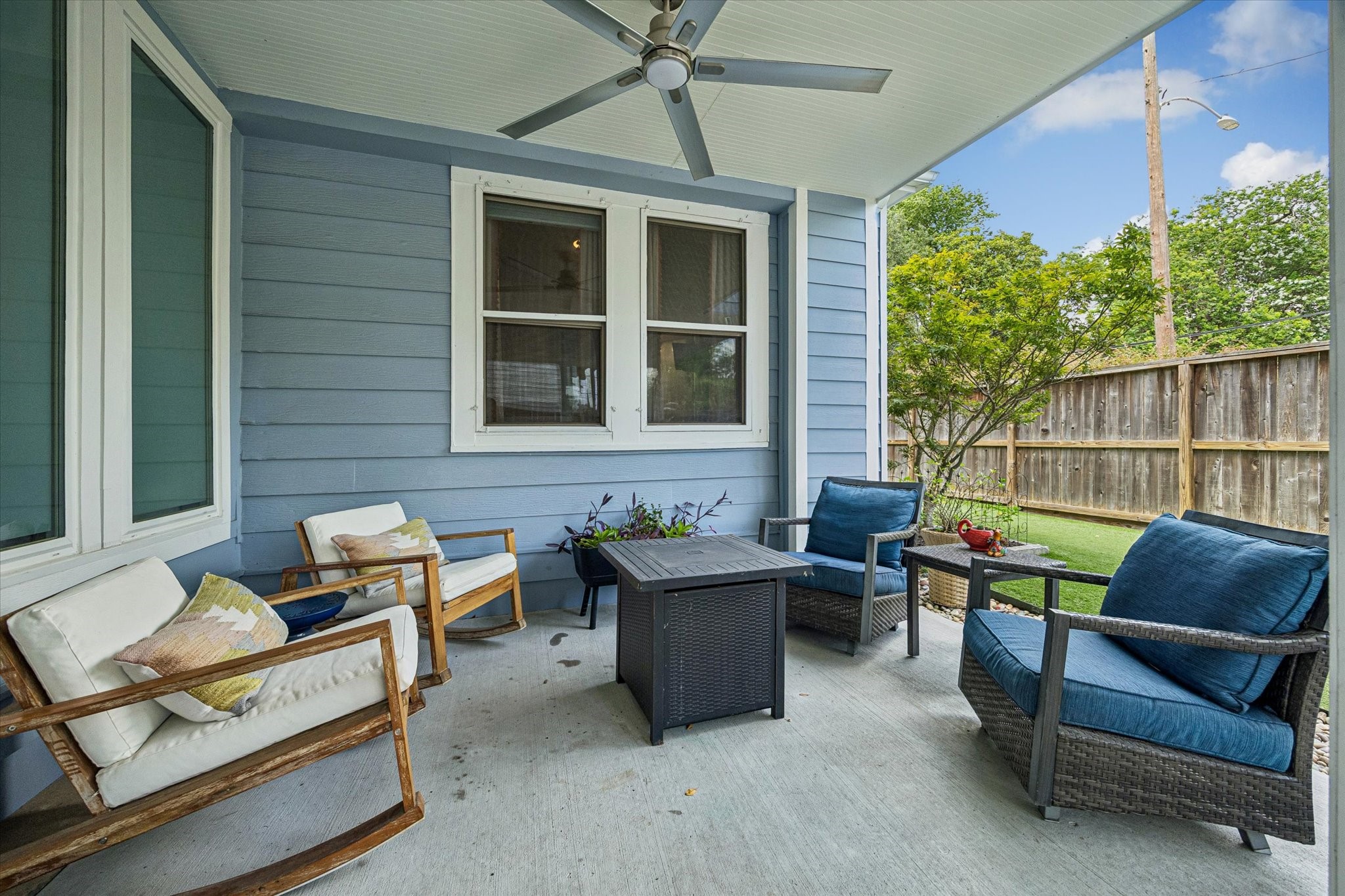 230 East 25th Street Houston, TX 77008 - Photo 44 of 50