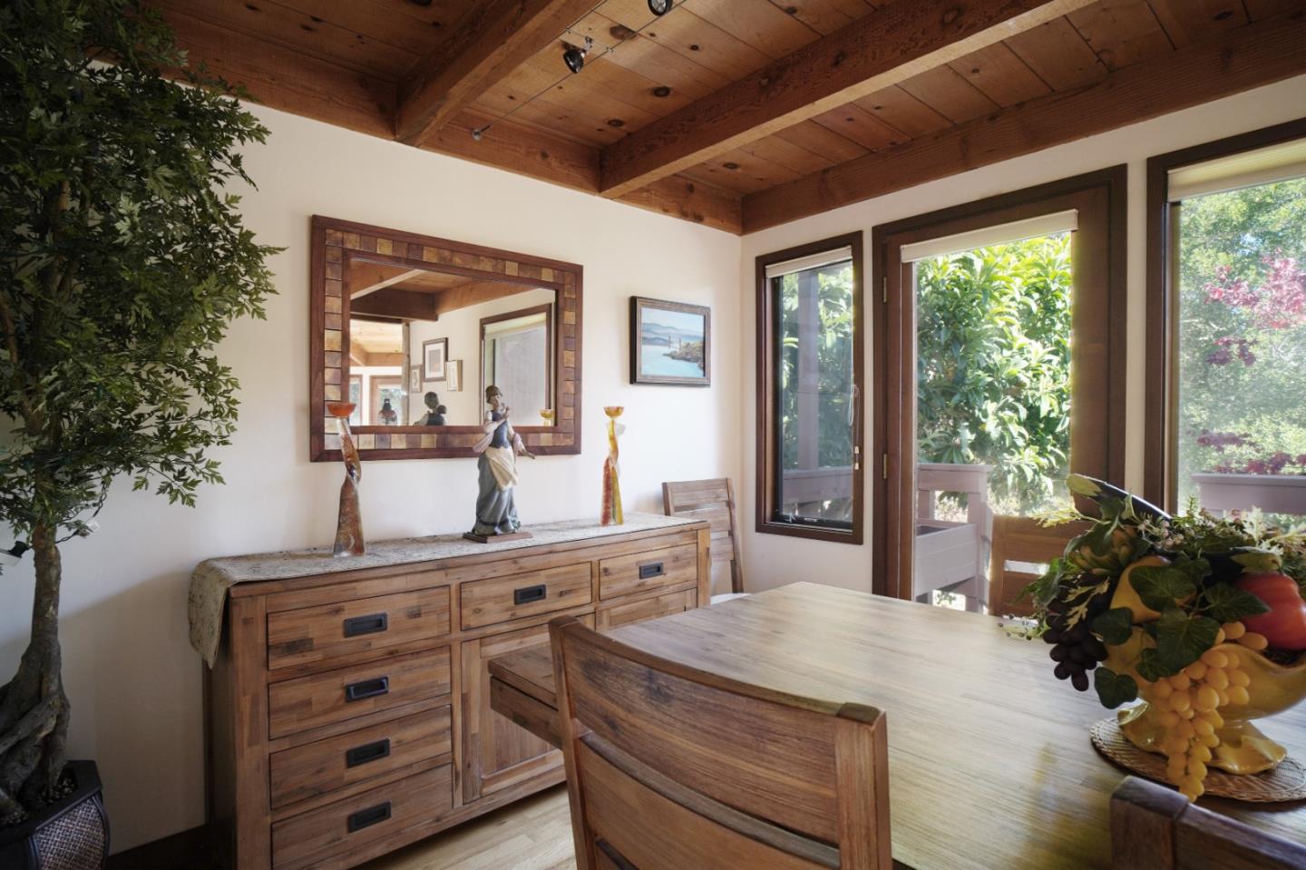 24755 Summit Field Road Carmel, CA 93923 - Photo 12 of 49 Gallery Image 12