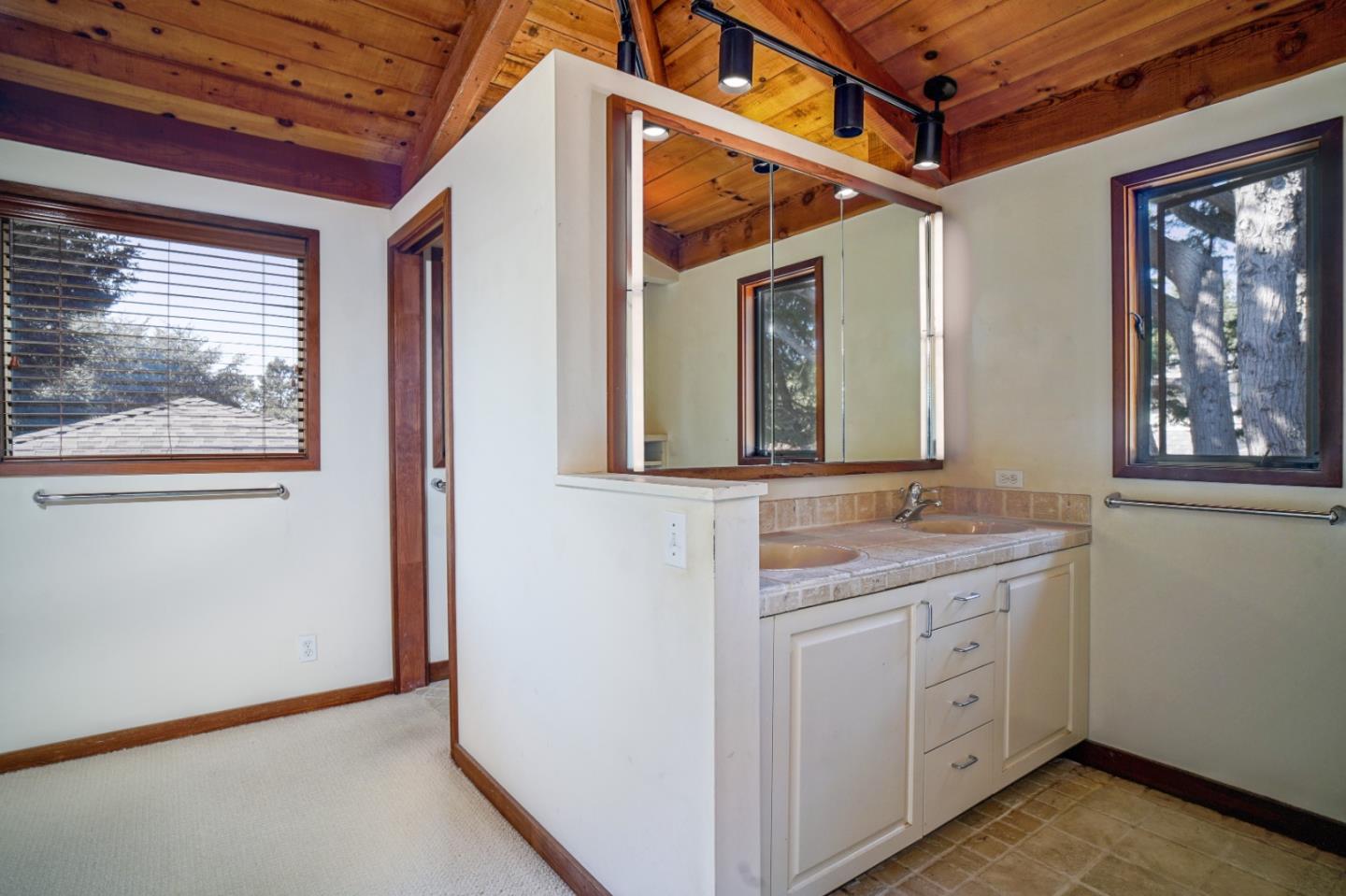24755 Summit Field Road Carmel, CA 93923 - Photo 30 of 49 Gallery Image 30