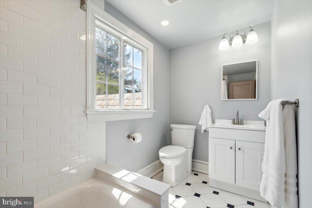 1402 Pepper Road Jenkintown, PA 19046 - Photo 31 of 45 New 3rd Floor Full Bathroom w/ Tub Shower