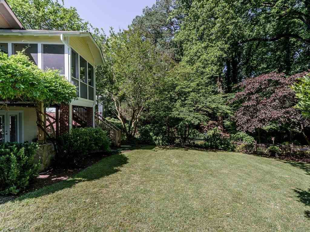 113 Hudson Street Raleigh, NC 27608 - Photo 27 of 30 Backyard