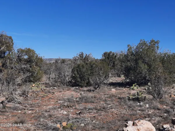 $21,500 | Lot 928 Bridge Canyon Parkway, Seligman, AZ 86337