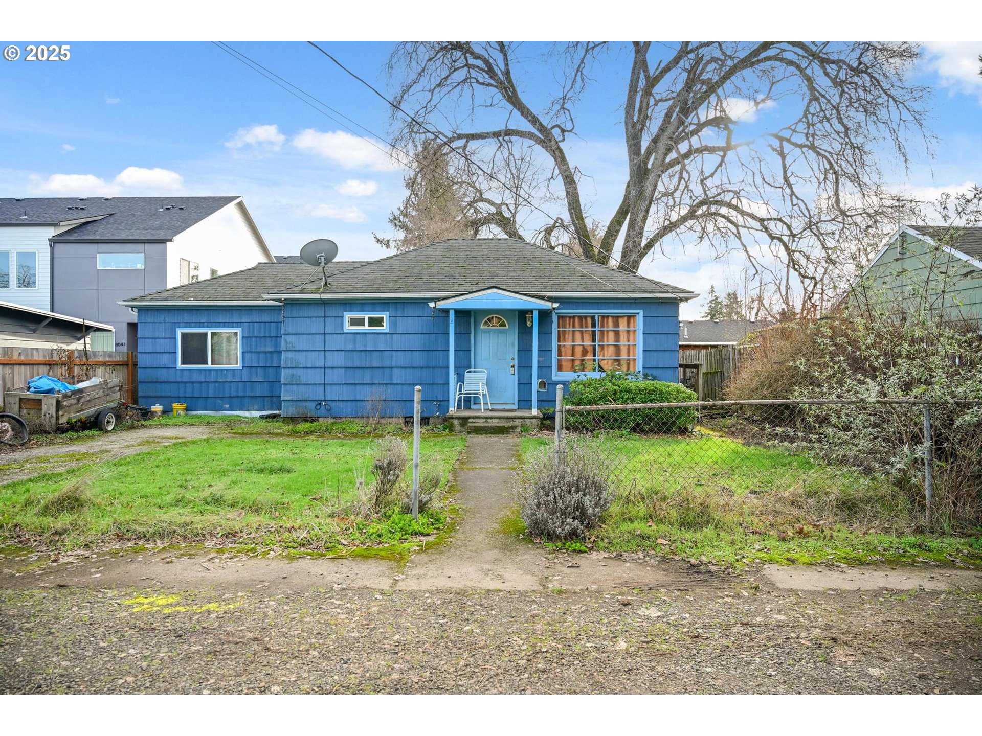 7118 Southeast Nehalem Street Portland, OR 97206 - Photo 2 of 12