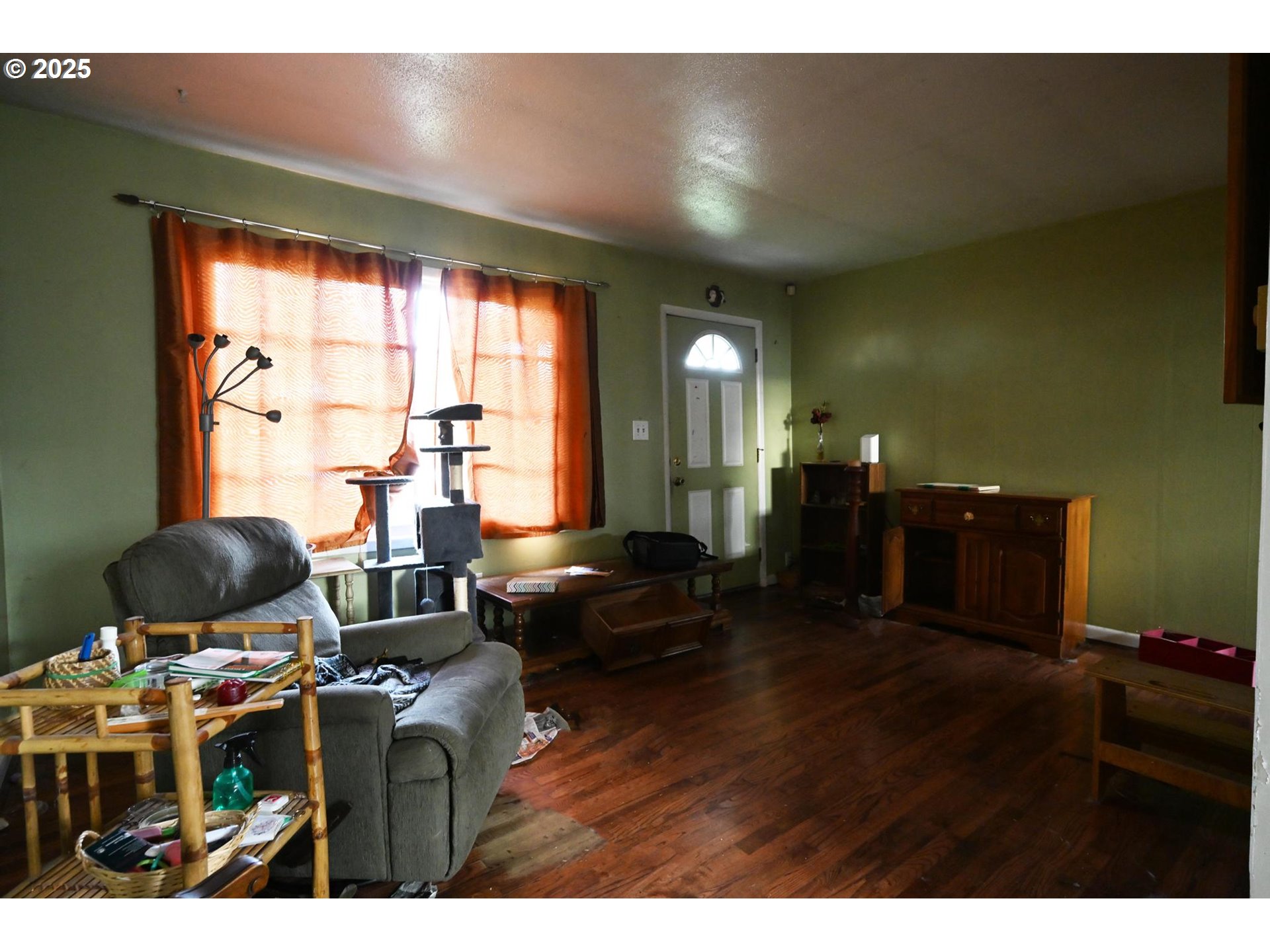 7118 Southeast Nehalem Street Portland, OR 97206 - Photo 6 of 12