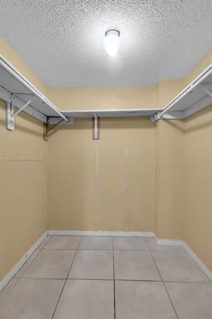 $189,000 | 8615 Northwest 8th Street, Unit 421, Miami, FL 33126