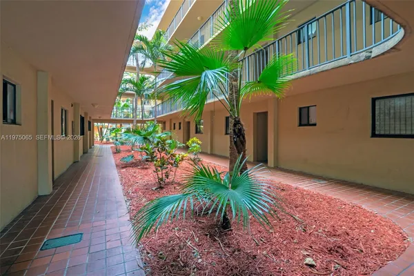 $189,000 | 8615 Northwest 8th Street, Unit 421, Miami, FL 33126