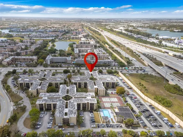 $189,000 | 8615 Northwest 8th Street, Unit 421, Miami, FL 33126