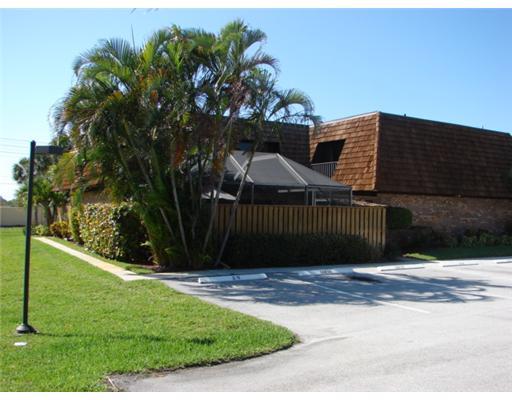 1420 Ocean Way, Unit 2A Jupiter, FL 33477 - Photo 1 of 11 Primary Photo