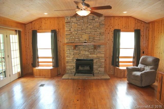 209 Oak Ridge Road Hendersonville, NC 28792 - Photo 3 of 24 Gallery Image 3