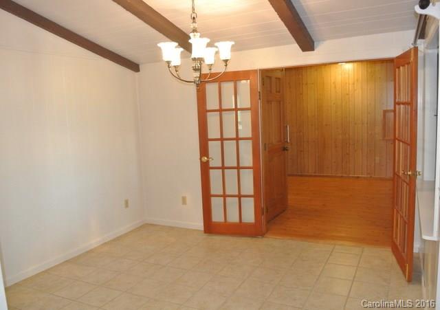 209 Oak Ridge Road Hendersonville, NC 28792 - Photo 6 of 24 Gallery Image 6
